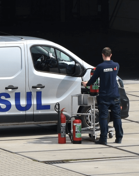 Specialist onderhoud en keuring brandblussers. veiligheidsadviezen